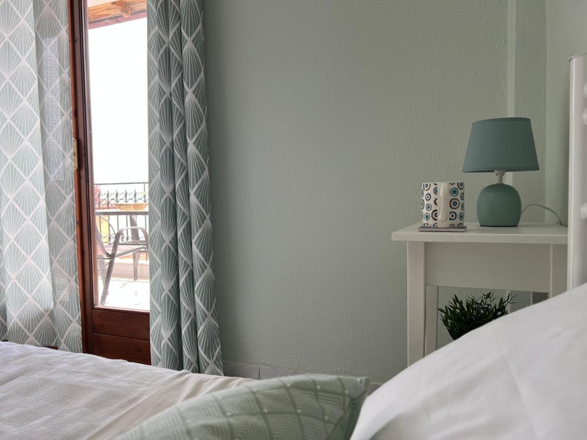 Island Boutique Apartments Pyrgadikia Eksteriør billede