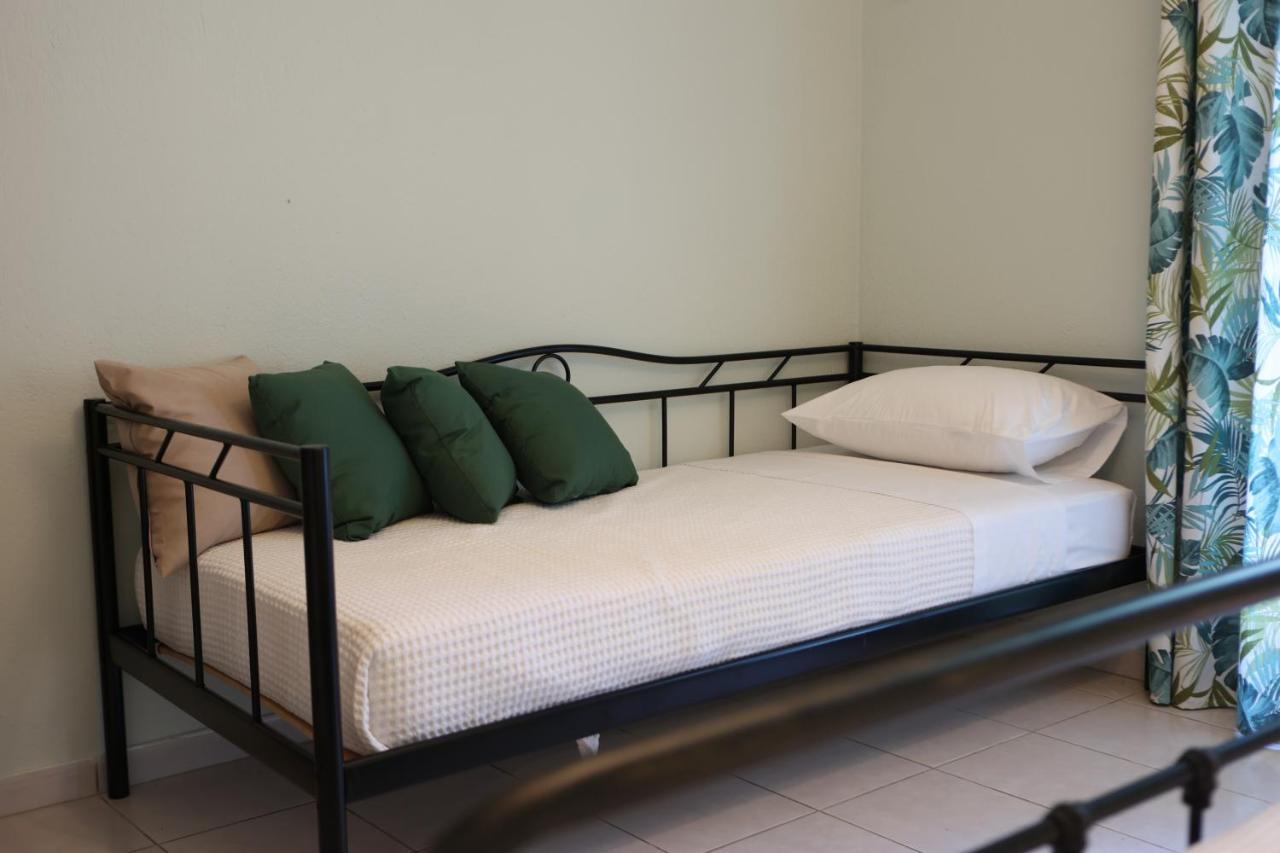 Island Boutique Apartments Pyrgadikia Eksteriør billede